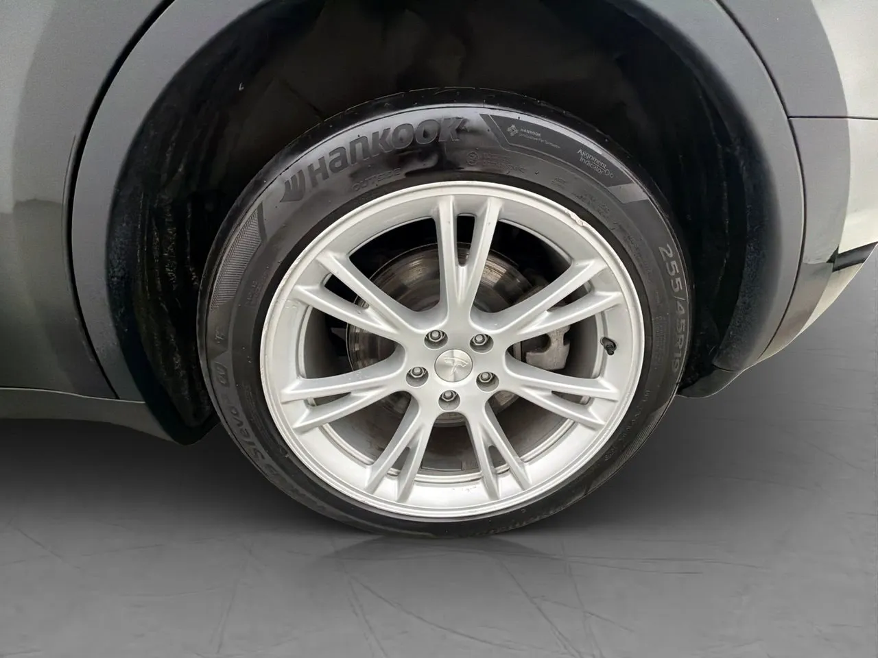 Vehicle image 33