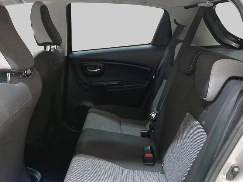 Toyota Yaris bild 11