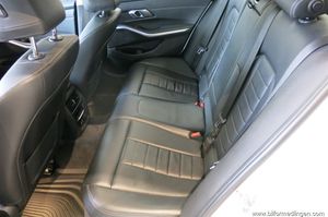 BMW 330 bild 8