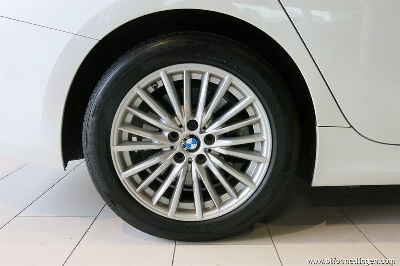 BMW 330 bild 13