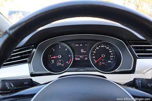 Volkswagen Passat bild 14