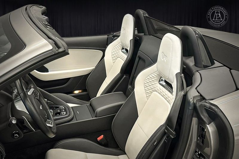 Jaguar F-Type bild 9