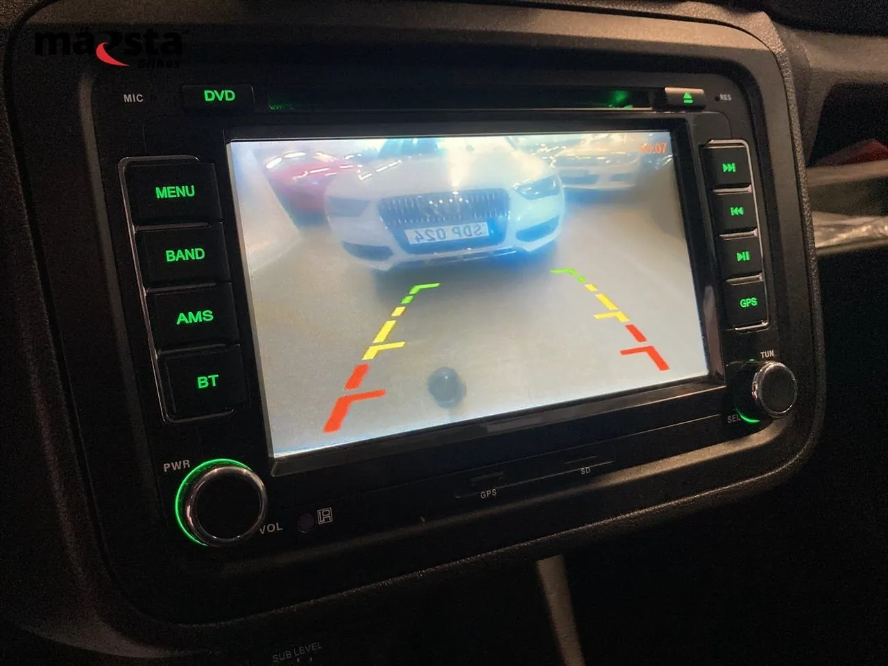 Vehicle image 13