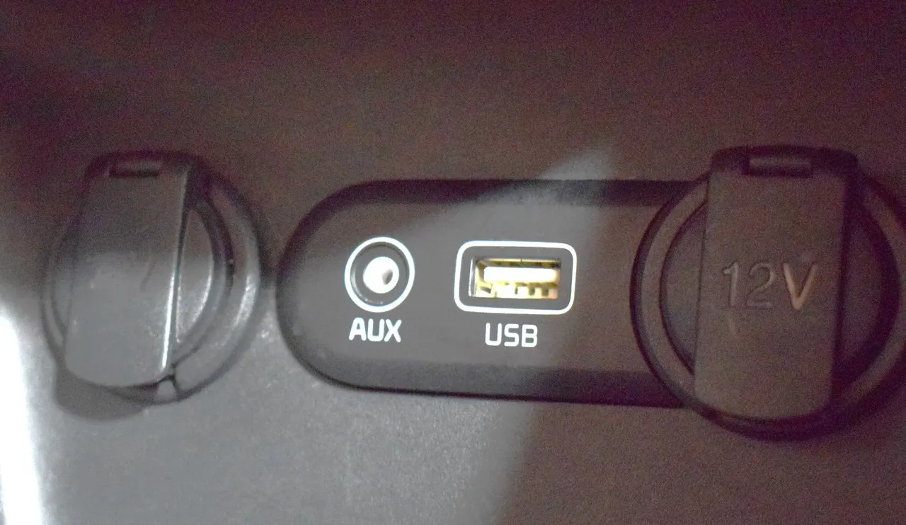 Vehicle image 21