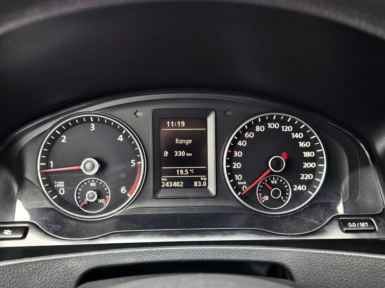 Vehicle image 14