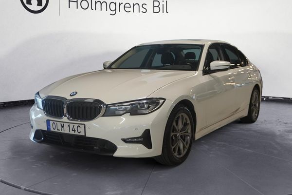 BMW 330 i Sedan 258hk Sportline Drag 360 HiFi Pano Adaptivfart Na - 2019