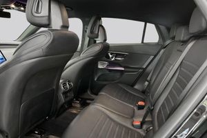 Mercedes GLC220 bild 9