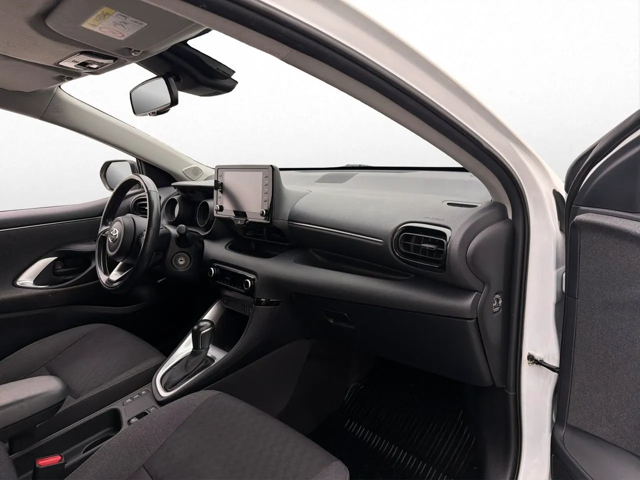 Vehicle image 21