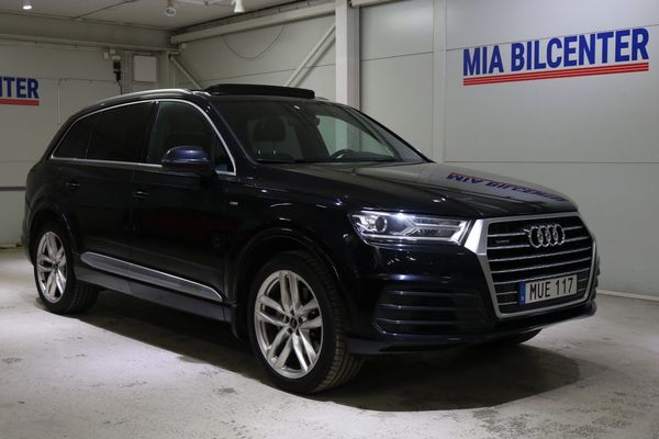 Audi Q7 3.0TDI 4WD 7sits TipTronic S line, Panorama Glas ,Boss - 2016