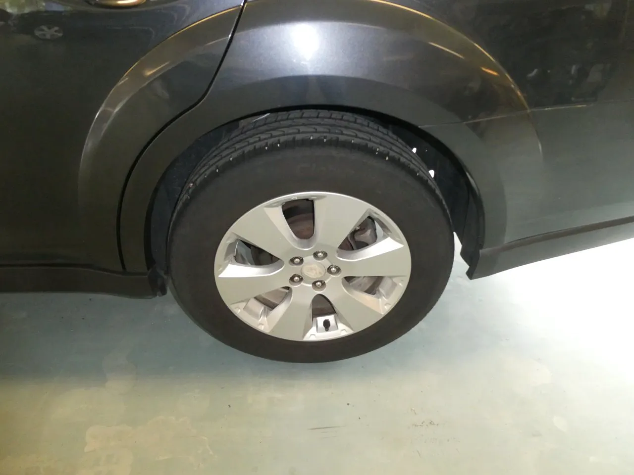 Vehicle image 5