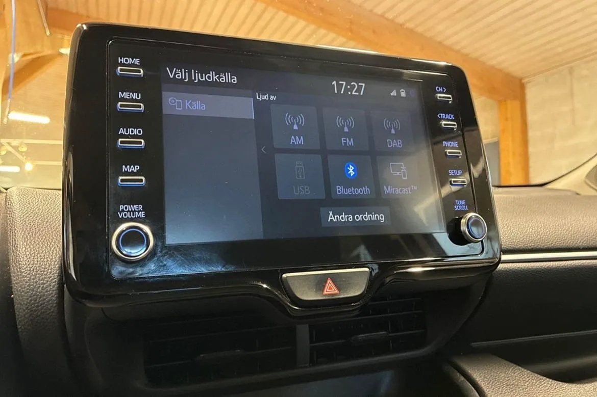 Vehicle image 22