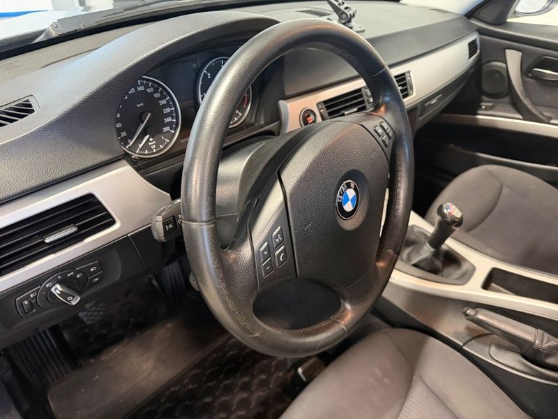 BMW 318 bild 9