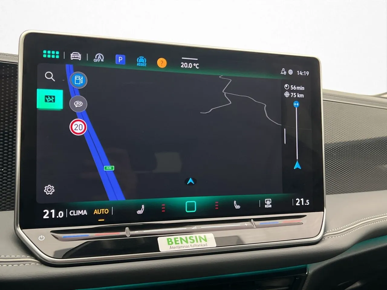 Vehicle image 18
