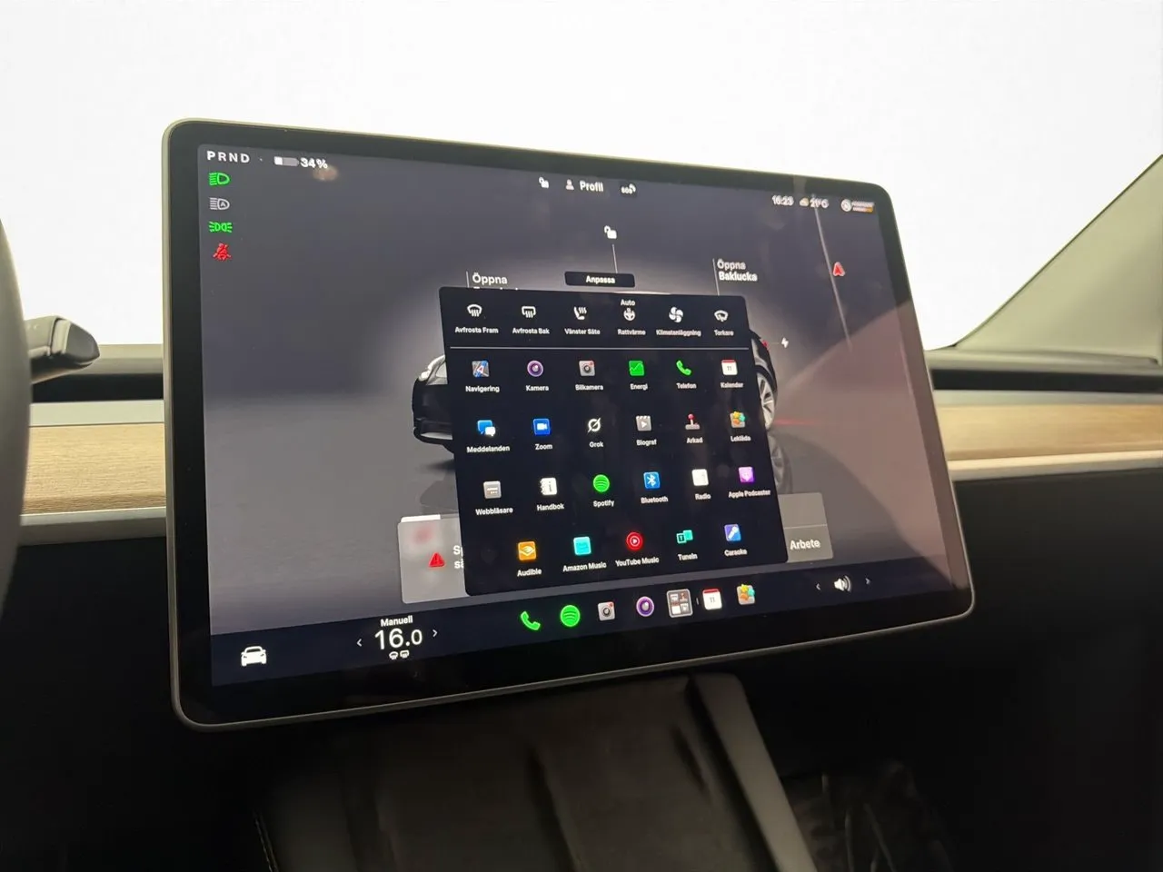 Vehicle image 21