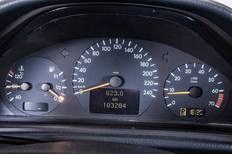Mercedes CLK200 bild 21