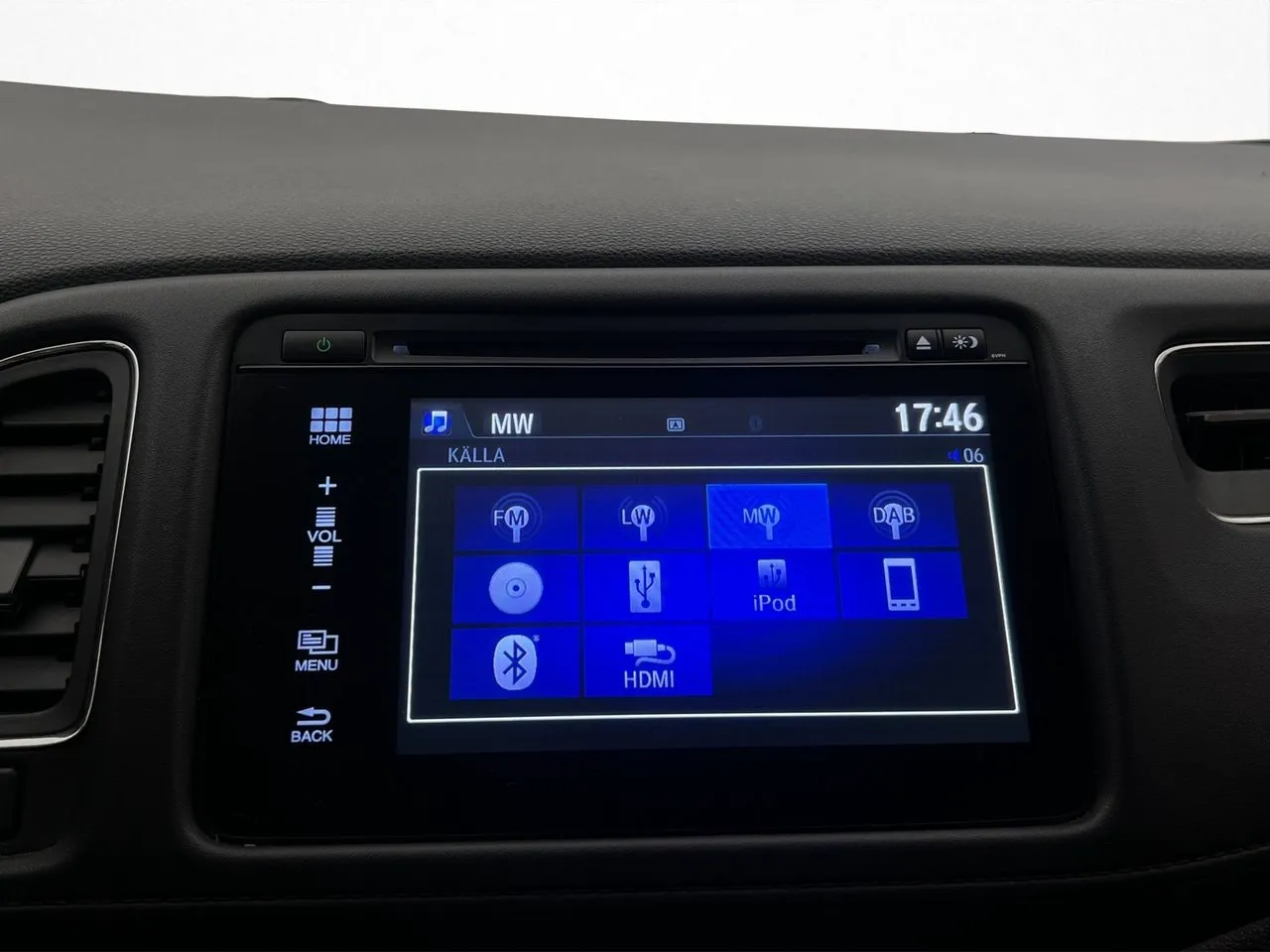 Vehicle image 20