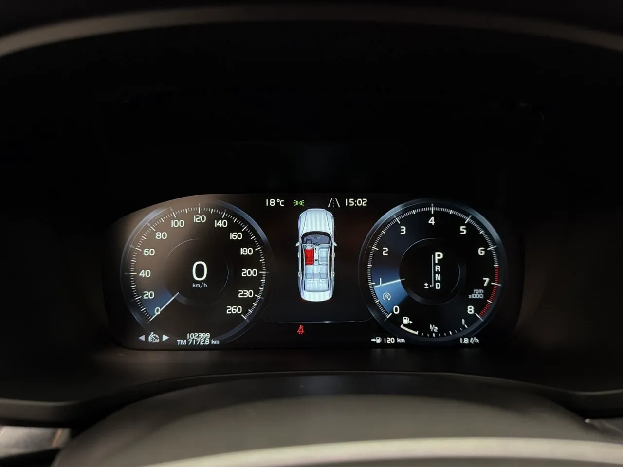 Vehicle image 14