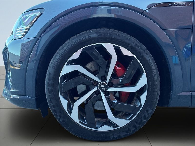 Audi Q8 bild 14