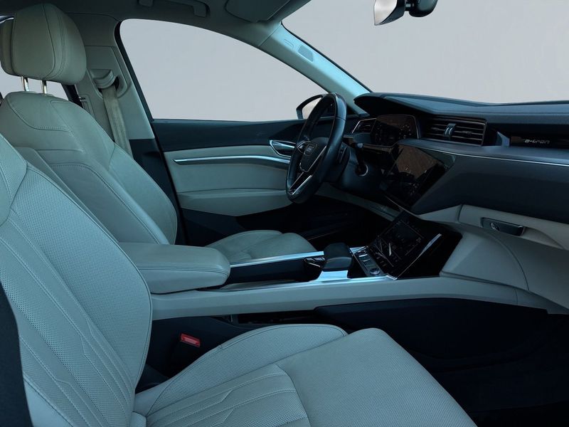 Audi Q8 bild 10