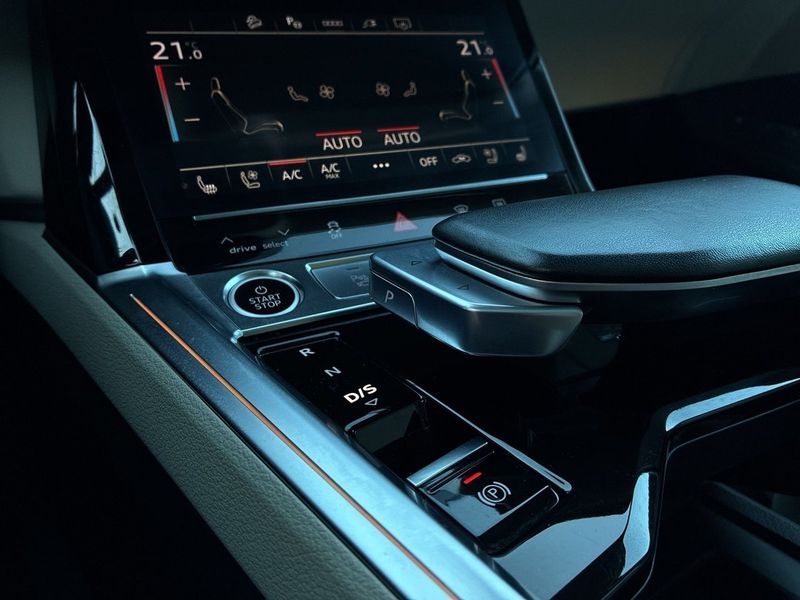 Audi Q8 bild 25