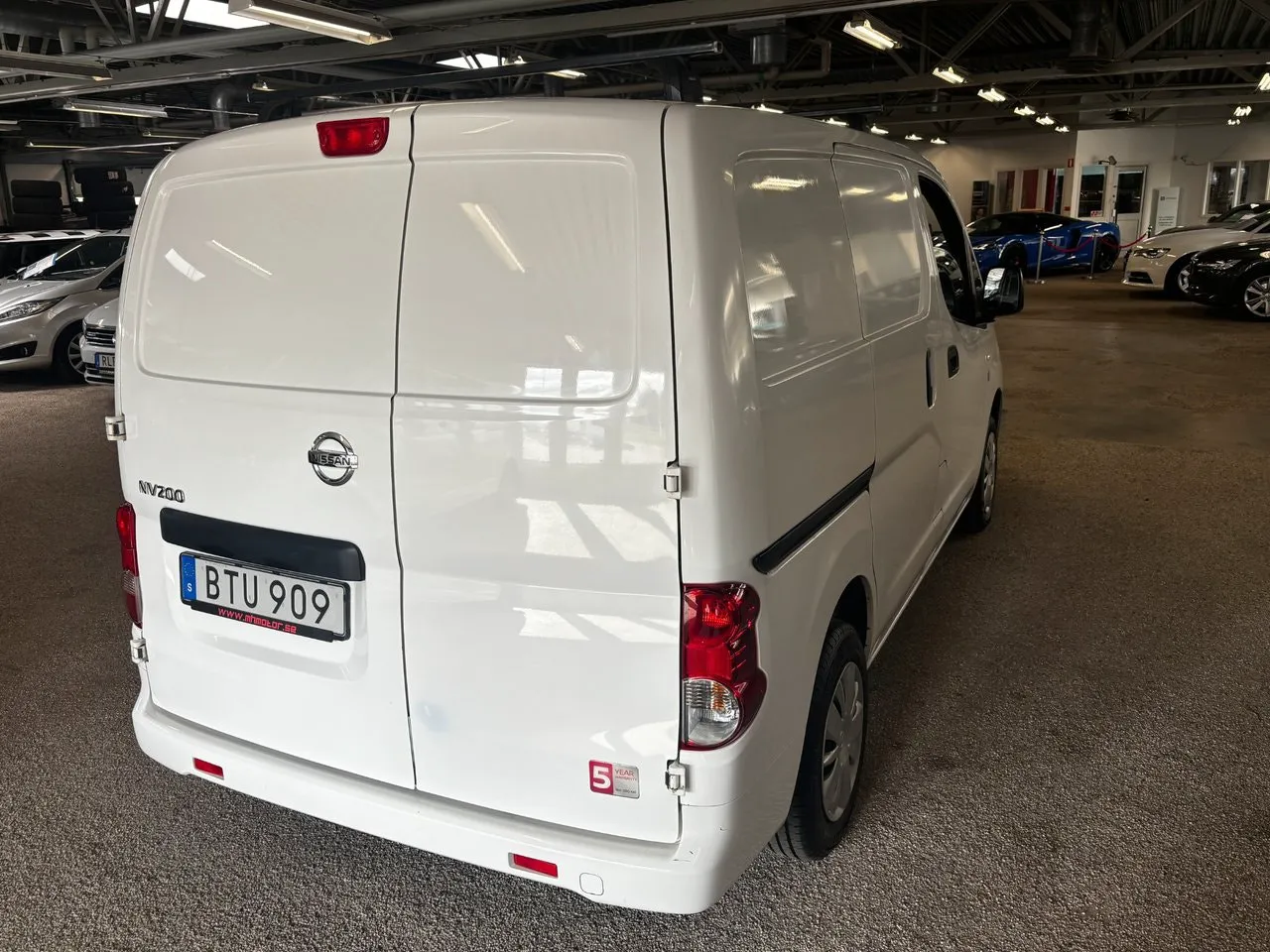 Vehicle image 2