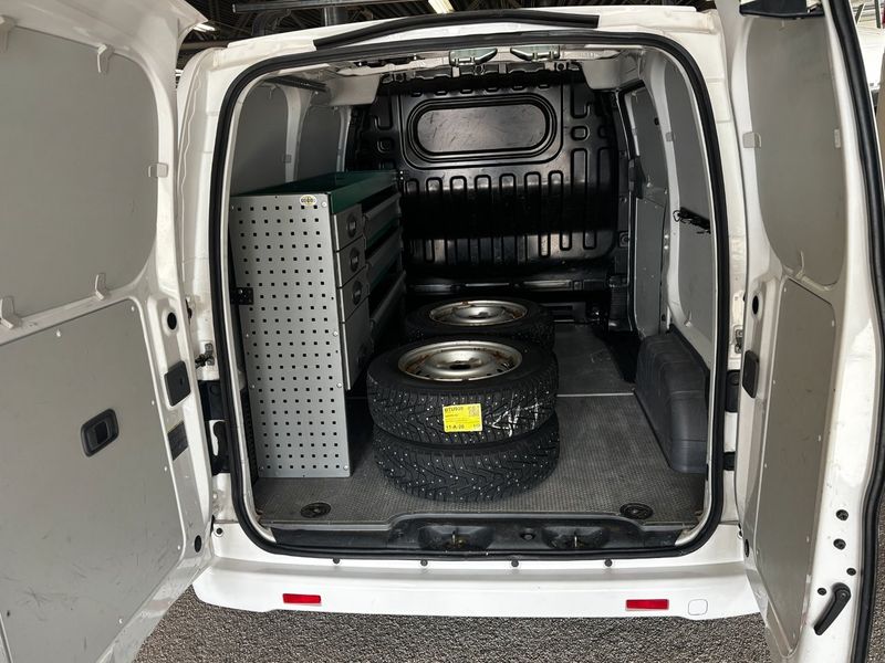Nissan NV200 bild 7