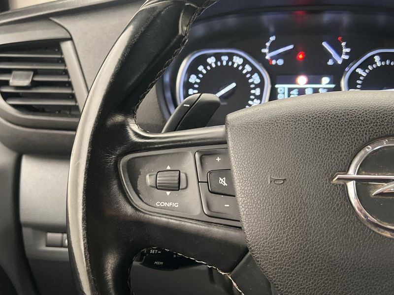 Opel Vivaro bild 19