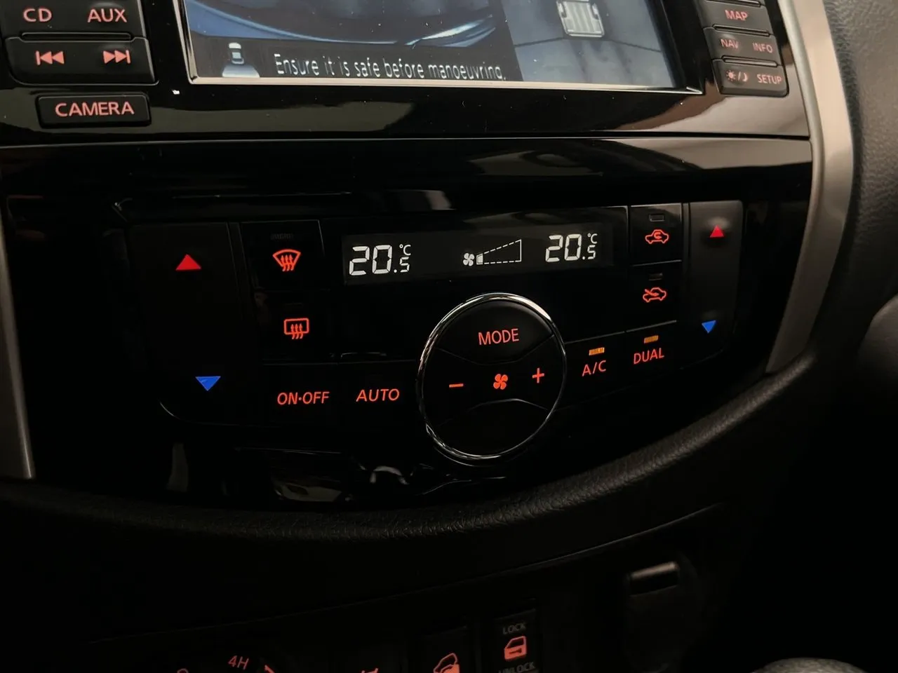 Vehicle image 26