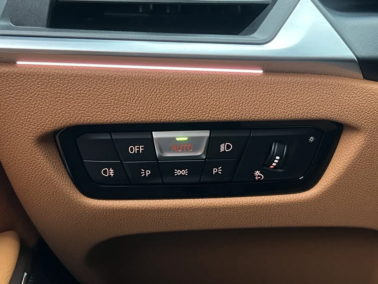 Vehicle image 29