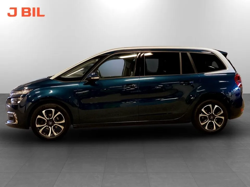 Vehicle image 14