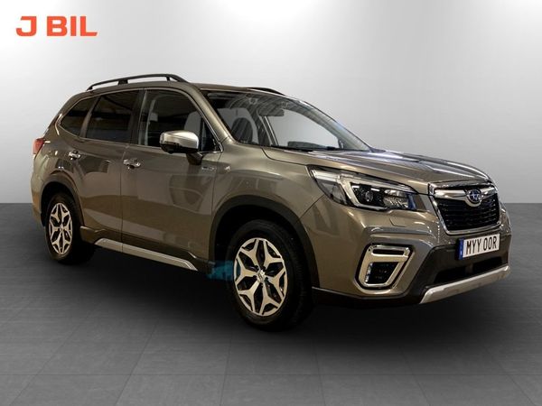 Subaru Forester Active e-Boxer 150hk Aut 4WD B-KAMERA CARPLAY - 2021