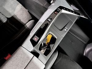Peugeot e-5008 bild 11