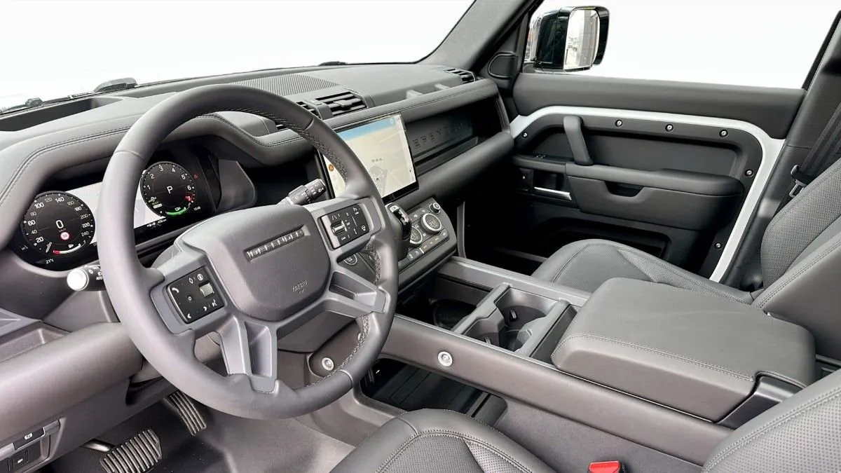 Vehicle image 3