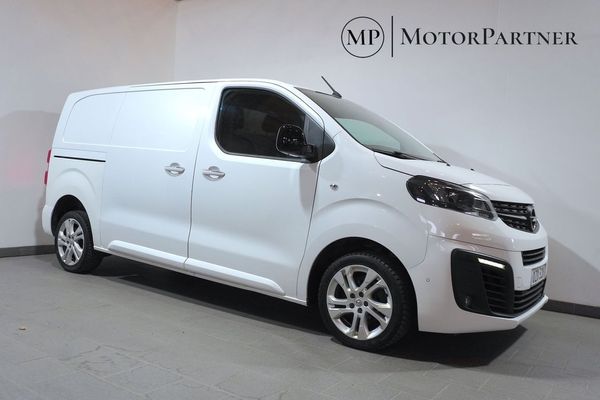 Opel Vivaro 2.0 Premium L2H1 Värmare MOMS Dubbla Dörrar - 2021