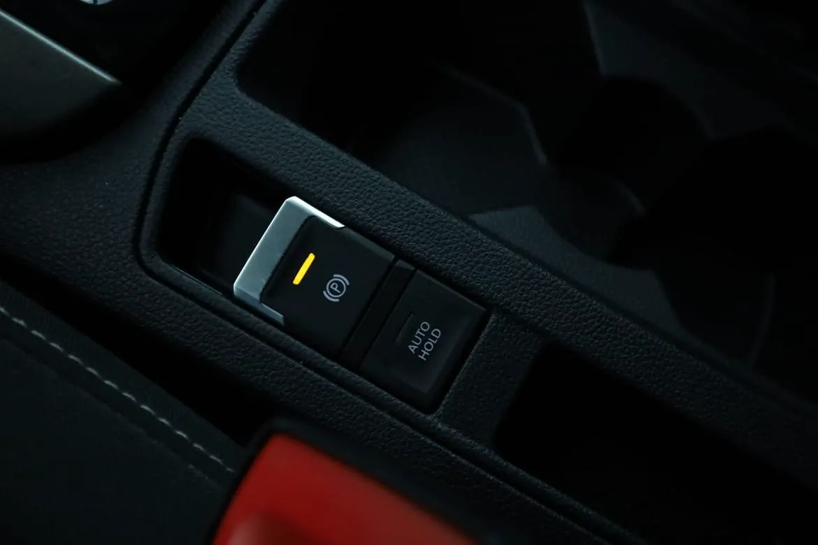 Vehicle image 28