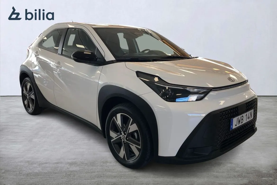 Vehicle image 19