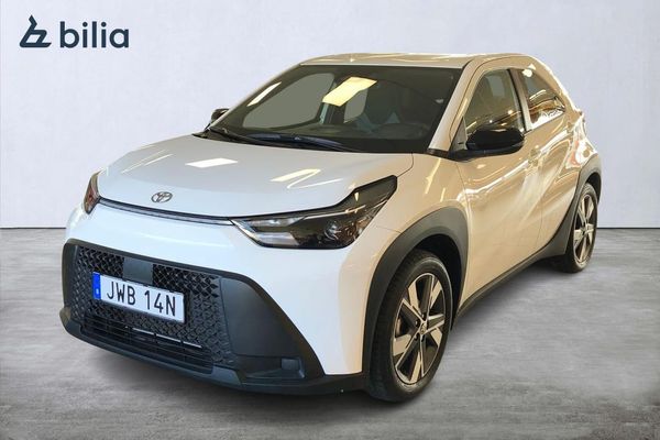 Toyota Aygo X Hybrid Play 1,5 Backkamera Nyservad - 2026