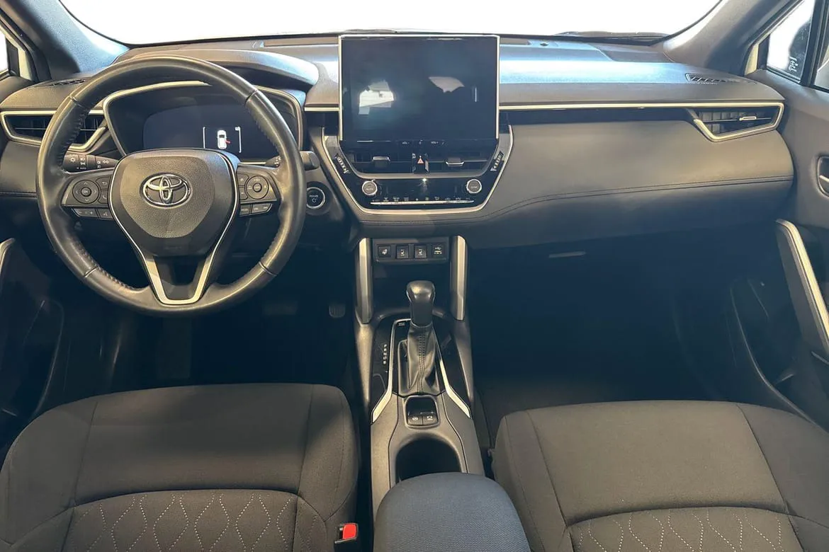Vehicle image 9