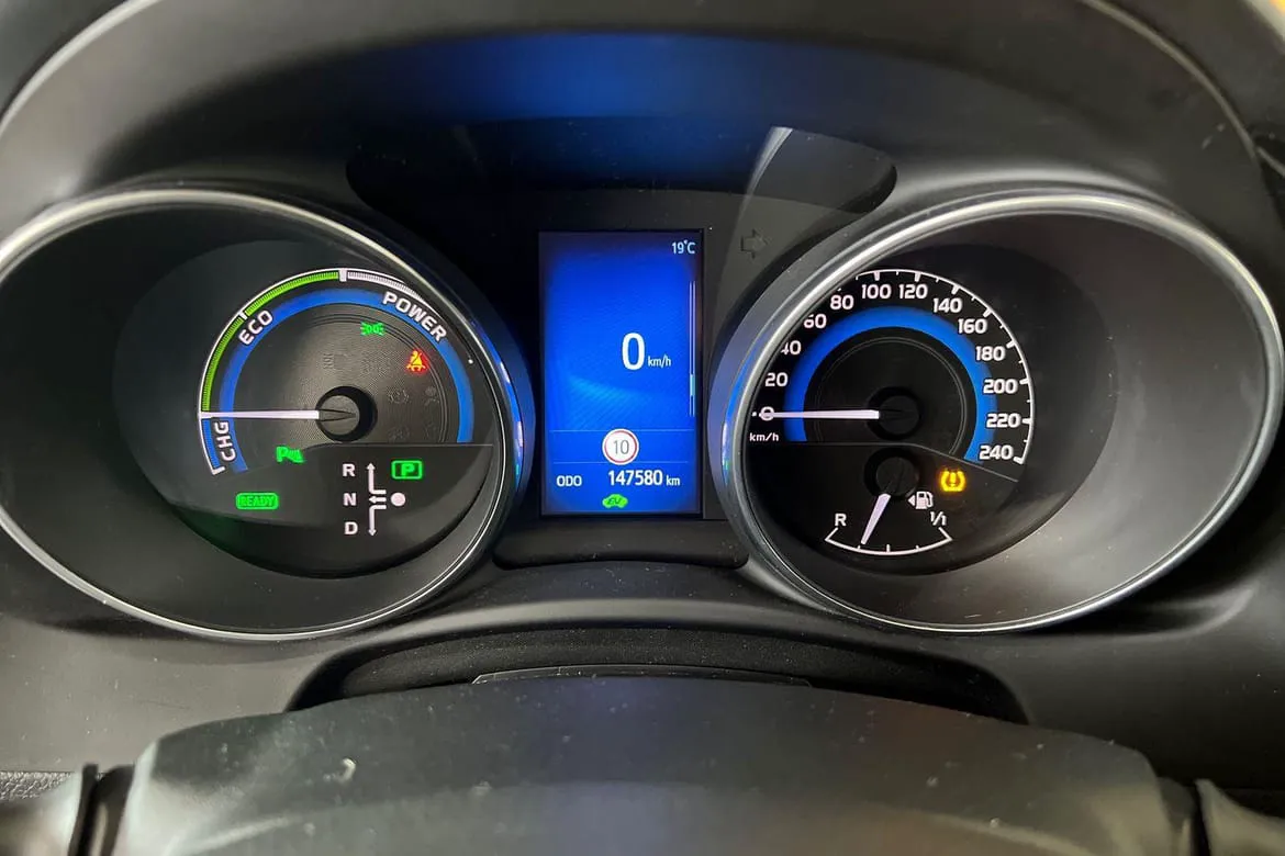 Vehicle image 14