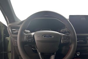 Ford Kuga bild 8
