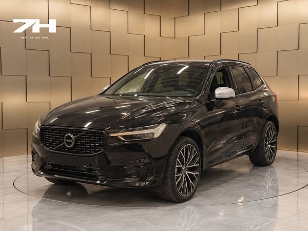 Volvo XC60 D4 AWD R-Design / Värmare / 22" / Massagestolar - 2019