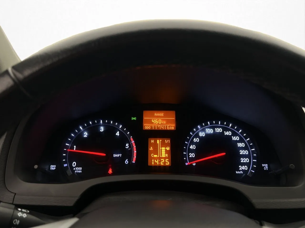 Vehicle image 14