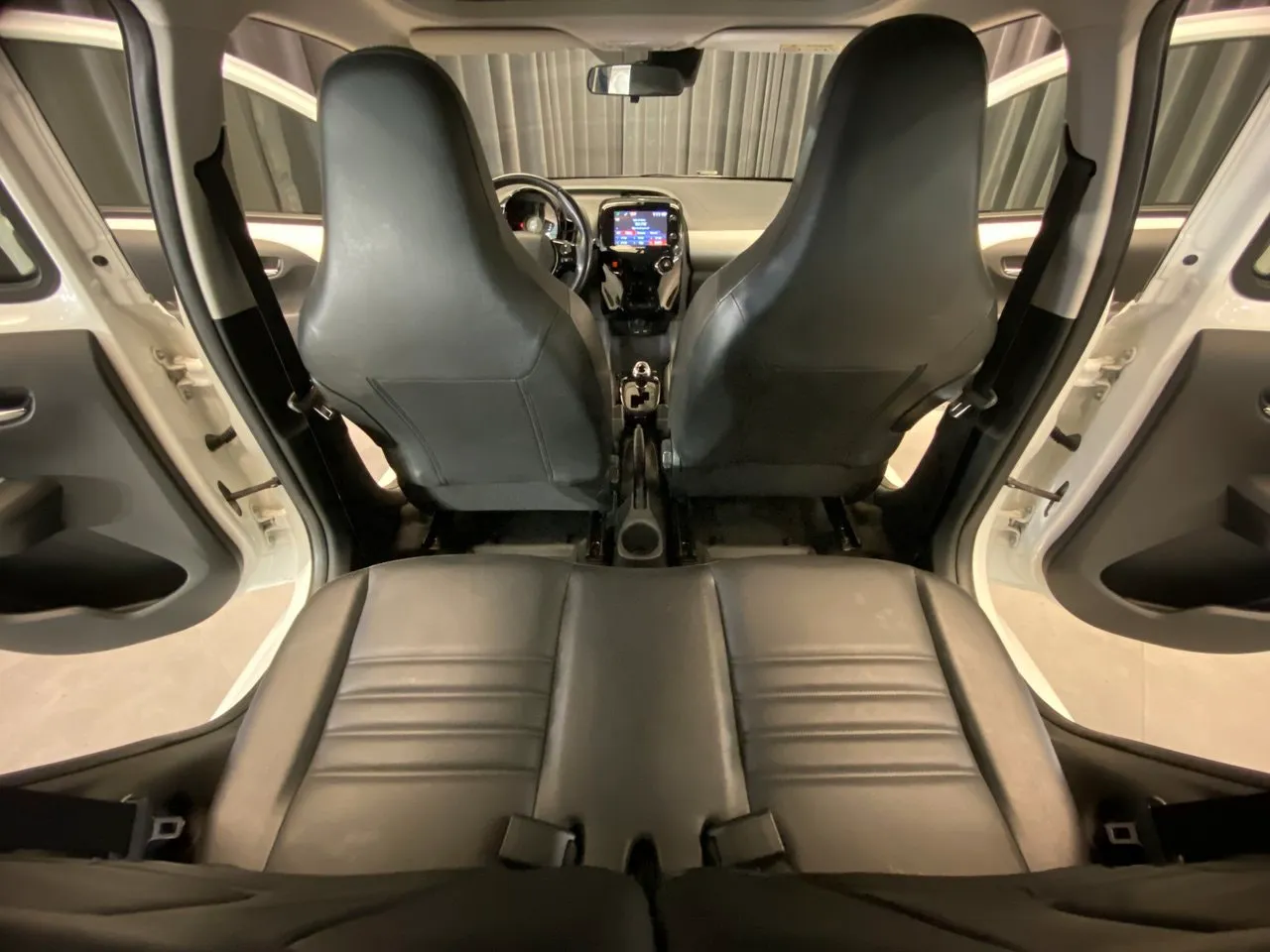 Vehicle image 36