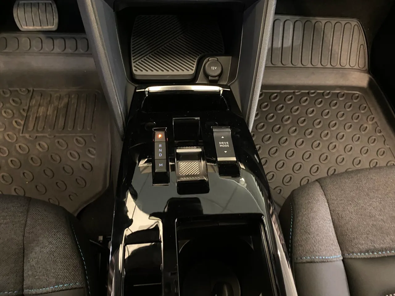 Vehicle image 31