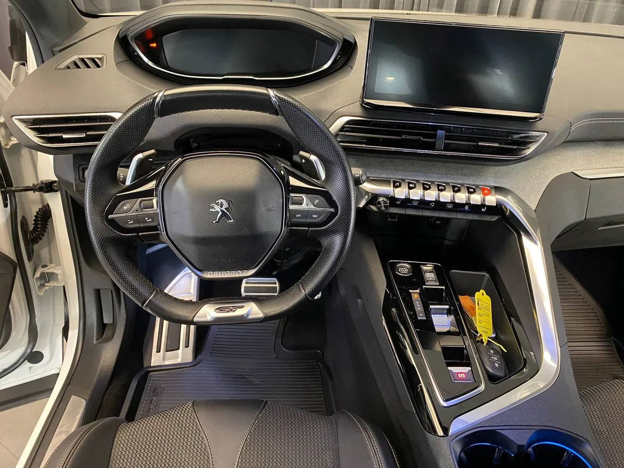 Vehicle image 37