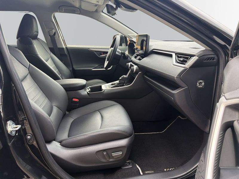 Toyota RAV4 bild 9