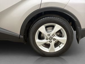 Toyota C-HR bild 25