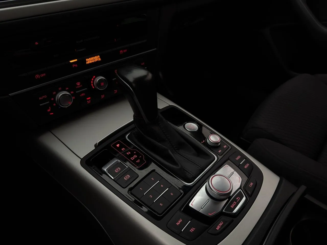 Vehicle image 21