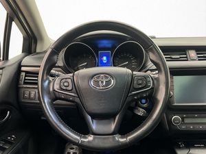 Toyota Avensis bild 15