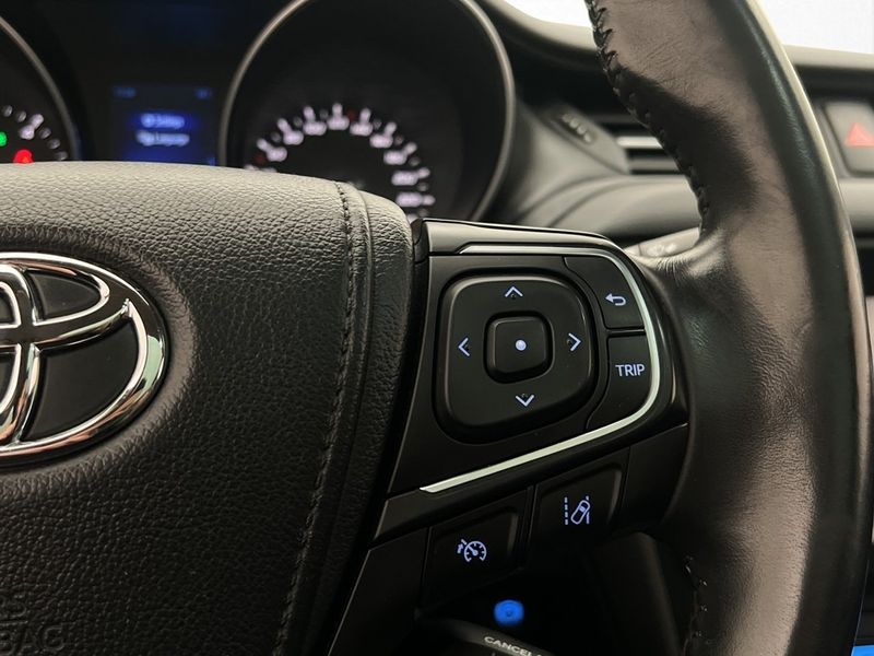 Toyota Avensis bild 18